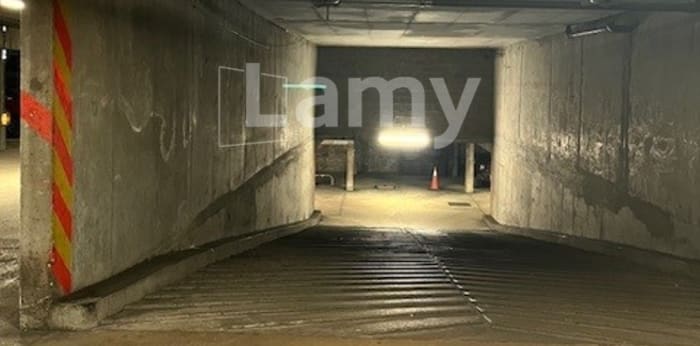 Image 4 sur 4 - Parking/box  ·  Location · Paris (75012) · 1m²