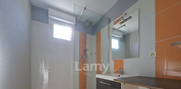 Image 6 sur 8 - Appartement  ·  Location · Ste Suzanne (25630) · 3 pièces · 64m²