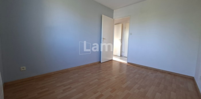 Image 5 sur 8 - Appartement  ·  Location · Ste Suzanne (25630) · 3 pièces · 64m²