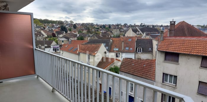 Image 3 sur 10 - Appartement  ·  Location · Poissy (78300) · 1 pièce · 35m²