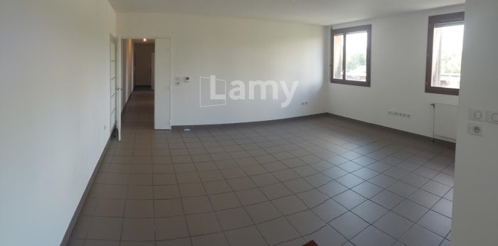 Image 6 sur 12 - Appartement  ·  Location · Nancy (54100) · 3 pièces · 81m²
