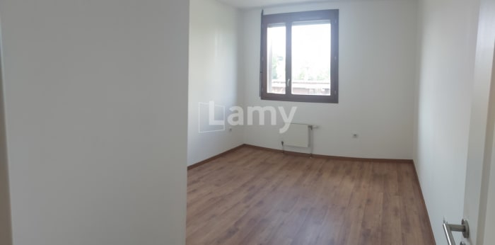 Image 7 sur 12 - Appartement  ·  Location · Nancy (54100) · 3 pièces · 81m²