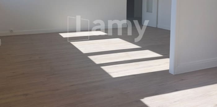 Image 5 sur 13 - Appartement  ·  Location · Villeurbanne (69100) · 4 pièces · 67m²
