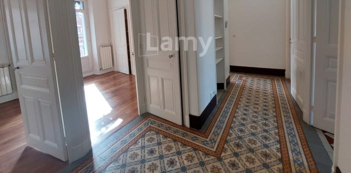 Image 8 sur 21 - Appartement  ·  Location · Grenoble (38000) · 4 pièces · 74m²