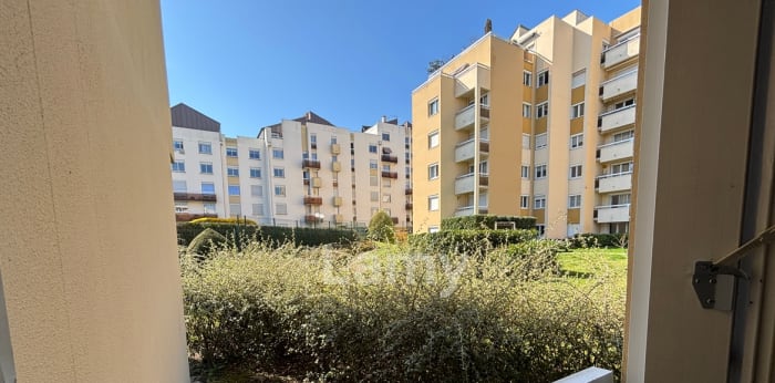 Image 4 sur 10 - Appartement  ·  Location · Dijon (21000) · 1 pièce · 28m²