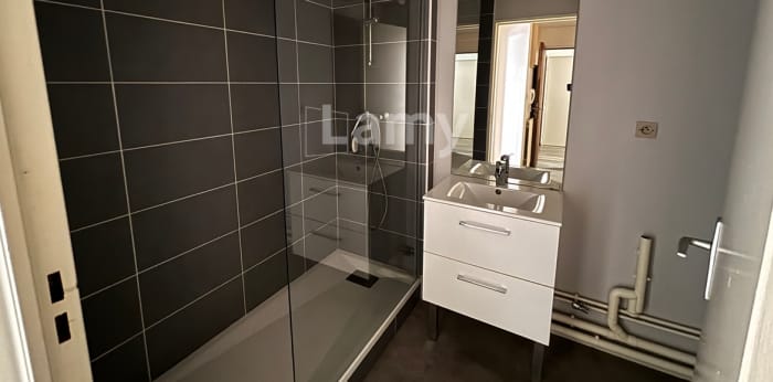 Image 8 sur 10 - Appartement  ·  Location · Dijon (21000) · 1 pièce · 28m²
