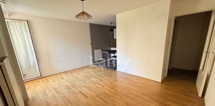 Image 5 sur 10 - Appartement  ·  Location · Dijon (21000) · 1 pièce · 28m²