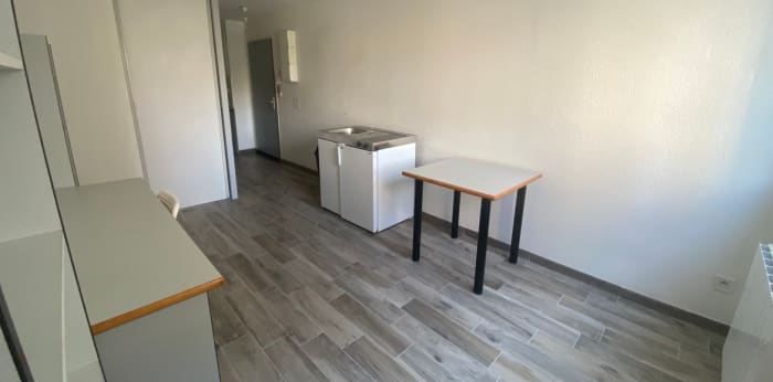 Image 4 sur 9 - Appartement  ·  Location · Lyon (69007) · 1 pièce · 20m²