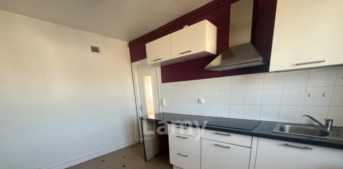 Image 4 sur 10 - Appartement  ·  Location · Clermont Ferrand (63000) · 2 pièces · 47m²