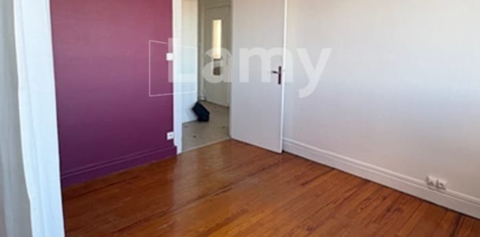 Image 5 sur 8 - Appartement  ·  Location · Clermont Ferrand (63000) · 2 pièces · 47m²