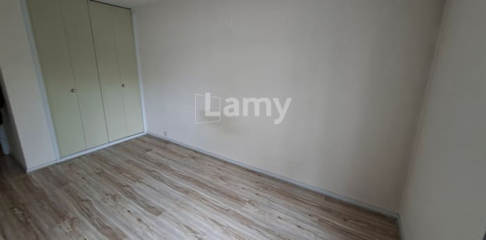 Image 6 sur 12 - Appartement  ·  Location · Chamalieres (63400) · 4 pièces · 93m²