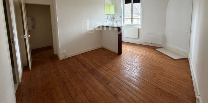 Image 2 sur 13 - Appartement  ·  Location · Senlis (60300) · 2 pièces · 33m²