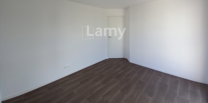 Image 8 sur 9 - Appartement  ·  Location · Le Havre (76620) · 3 pièces · 64m²