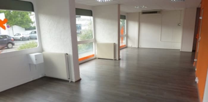 Image 5 sur 6 - Bureaux  ·  Location · Libourne (33500) · 90m²
