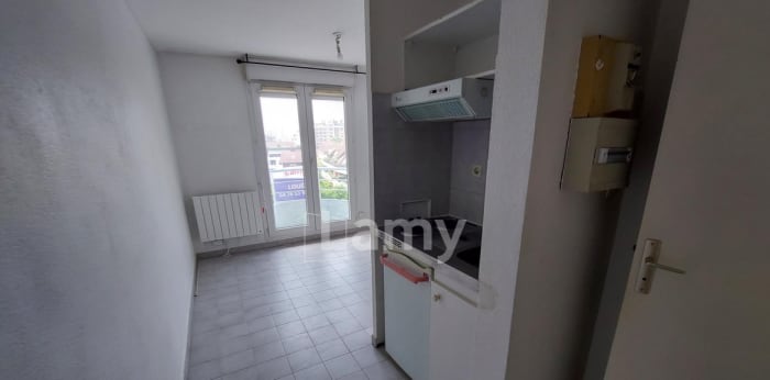 Image 6 sur 9 - Appartement  ·  Location · Grenoble (38100) · 1 pièce · 16m²