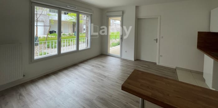 Image 2 sur 9 - Appartement  ·  Location · Lille (59160) · 2 pièces · 46m²