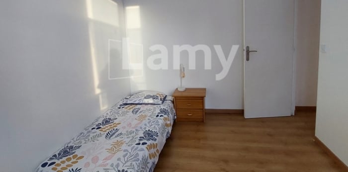 Image 5 sur 8 - Appartement  ·  Location · Vitry Sur Seine (94400) · 5 pièces · 81m²