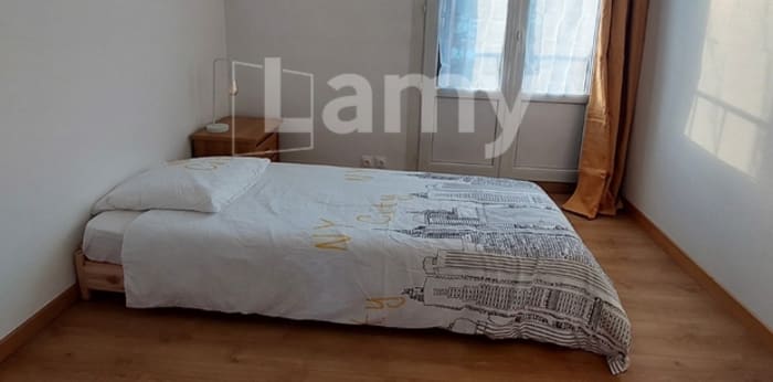 Image 6 sur 8 - Appartement  ·  Location · Vitry Sur Seine (94400) · 5 pièces · 81m²