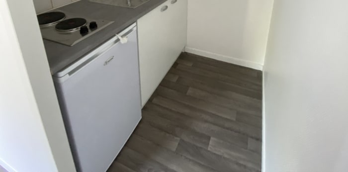 Image 3 sur 4 - Appartement  ·  Location · Bordeaux (33000) · 1 pièce · 24m²