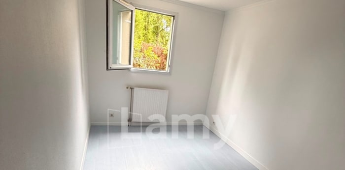 Image 8 sur 11 - Appartement  ·  Location · Deuil La Barre (95170) · 3 pièces · 83m²