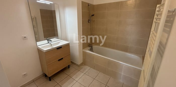 Image 5 sur 14 - Appartement  ·  Location · Dijon (21000) · 3 pièces · 62m²