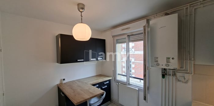 Image 6 sur 9 - Appartement  ·  Location · Epernay (51200) · 3 pièces · 80m²