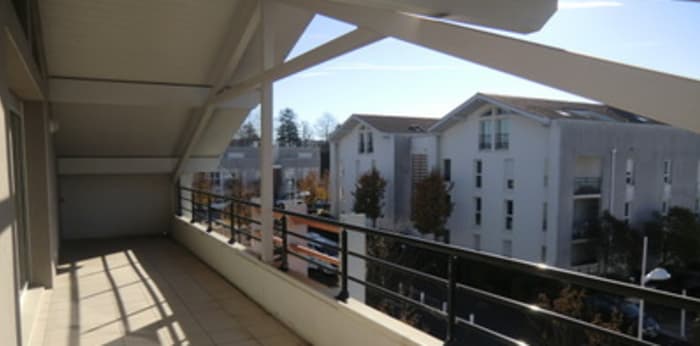 Image 9 sur 25 - Appartement  ·  Location · Bayonne (64100) · 5 pièces · 113m²