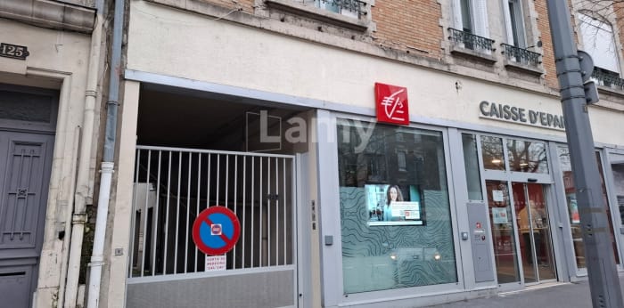 Image 2 sur 7 - Parking/box  ·  Location · Reims (51100) · 5m²