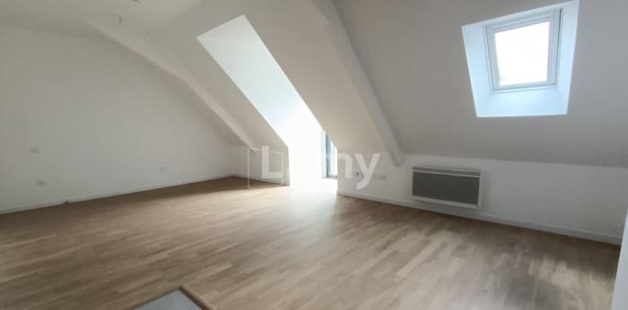 Image 4 sur 6 - Appartement  ·  Location · Tours (37000) · 1 pièce · 31m²