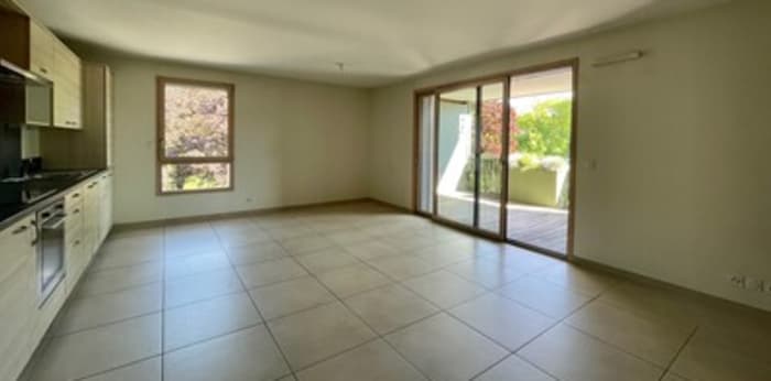 Image 6 sur 8 - Appartement  ·  Location · Aix Les Bains (73100) · 3 pièces · 75m²