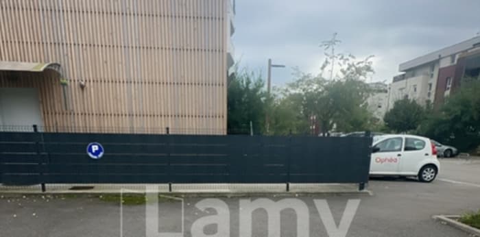 Image 2 sur 2 - Parking/box  ·  Location · Ostwald (67540) · 1m²