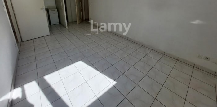 Image 4 sur 11 - Appartement  ·  Location · Grenoble (38100) · 2 pièces · 41m²
