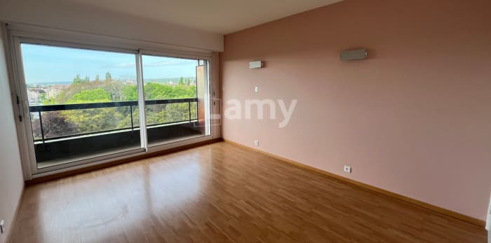 Image 18 sur 25 - Appartement  ·  Location · Dijon (21000) · 4 pièces · 101m²