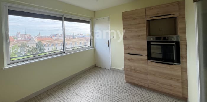 Image 15 sur 25 - Appartement  ·  Location · Dijon (21000) · 4 pièces · 101m²