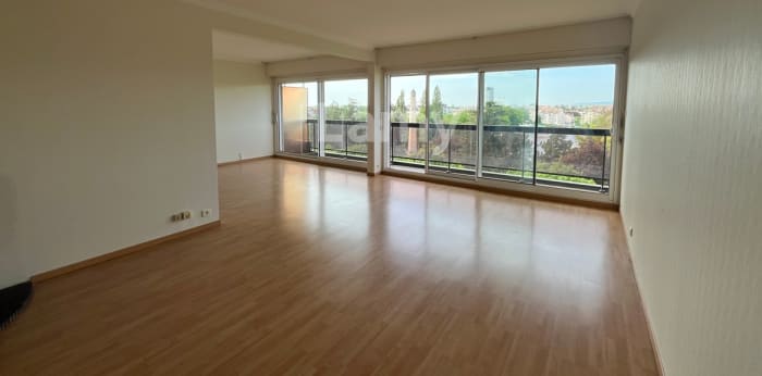 Image 3 sur 25 - Appartement  ·  Location · Dijon (21000) · 4 pièces · 101m²