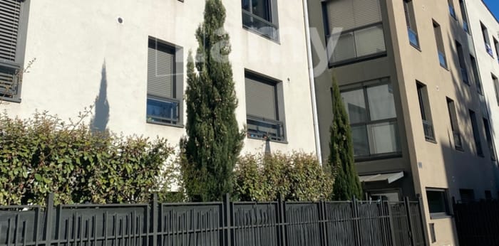 Image 24 sur 24 - Appartement  ·  Location · Caluire Et Cuire (69300) · 5 pièces · 148m²