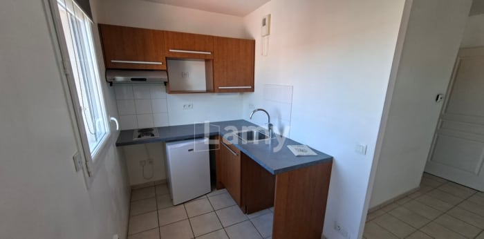 Image 5 sur 8 - Appartement  ·  Location · Clermont Ferrand (63000) · 1 pièce · 31m²