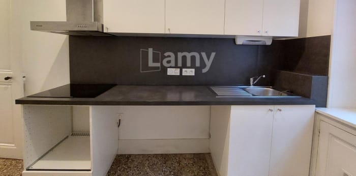 Image 2 sur 12 - Appartement  ·  Location · Grenoble (38000) · 4 pièces · 111m²