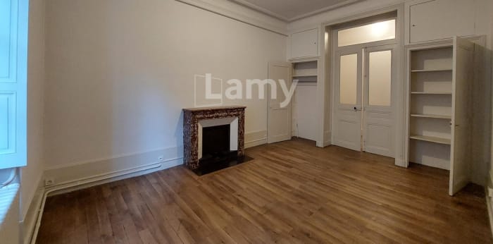 Image 5 sur 12 - Appartement  ·  Location · Grenoble (38000) · 4 pièces · 111m²