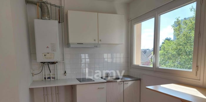 Image 2 sur 9 - Appartement  ·  Location · Maurepas (78310) · 1 pièce · 27m²