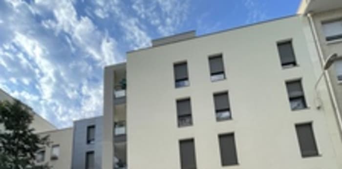 Image 1 sur 1 - Parking/box  ·  Location · Lyon (69007) · 12m²