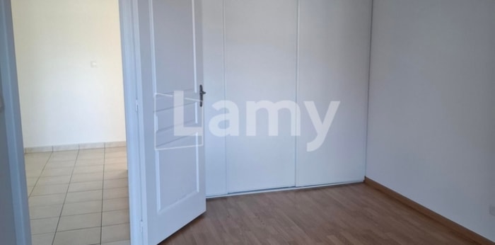Image 8 sur 11 - Appartement  ·  Location · St Sebastien Sur Loire (44230) · 3 pièces · 78m²