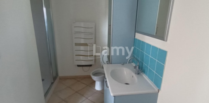 Image 6 sur 6 - Appartement  ·  Location · Vesoul (70000) · 2 pièces · 52m²