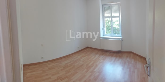 Image 7 sur 9 - Appartement  ·  Location · Nancy (54000) · 2 pièces · 48m²