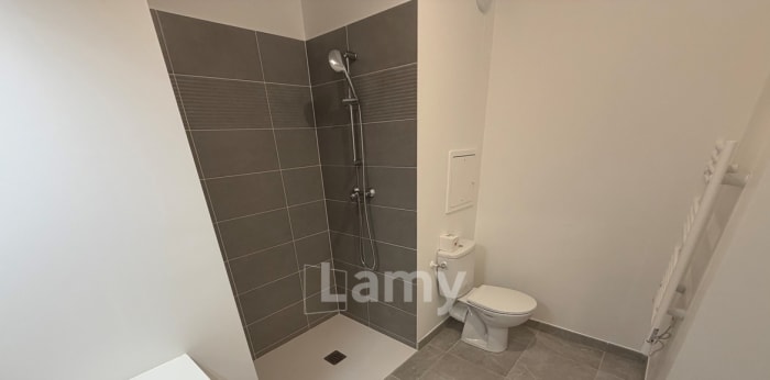 Image 13 sur 14 - Appartement  ·  Location · Creil (60100) · 2 pièces · 41m²