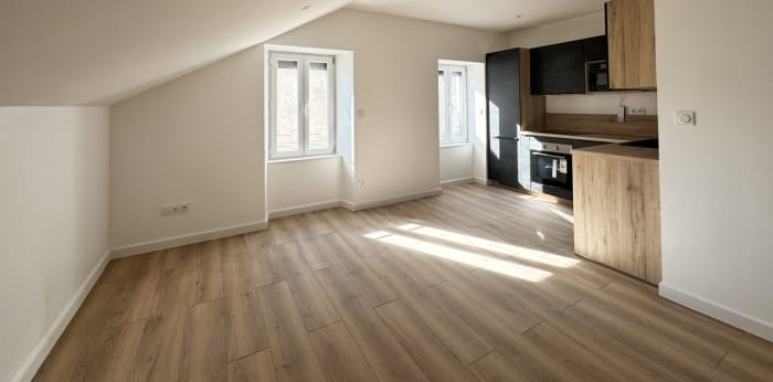 Image 2 sur 9 - Appartement  ·  Location · Les Rousses (39220) · 2 pièces · 34m²