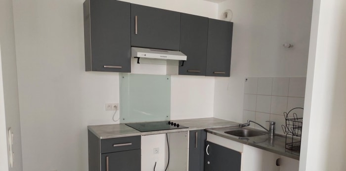Image 3 sur 16 - Appartement  ·  Location · Cergy (95800) · 2 pièces · 41m²
