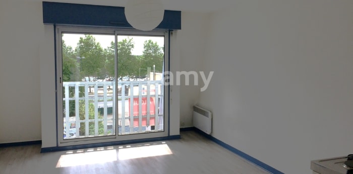 Image 1 sur 3 - Appartement  ·  Location · Rennes (35000) · 1 pièce · 23m²