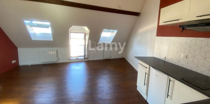 Image 4 sur 10 - Appartement  ·  Location · Le Quesnoy (59530) · 1 pièce · 21m²