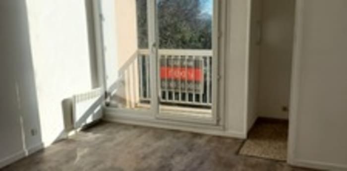 Image 1 sur 13 - Appartement  ·  Location · Nimes (30000) · 1 pièce · 20m²